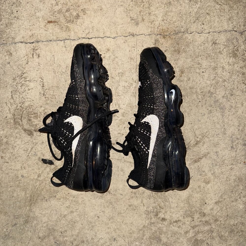 NIKE AIR VAPOR MAX MINT CONDITION 9.5 training shoes/outdoor daily shoes.